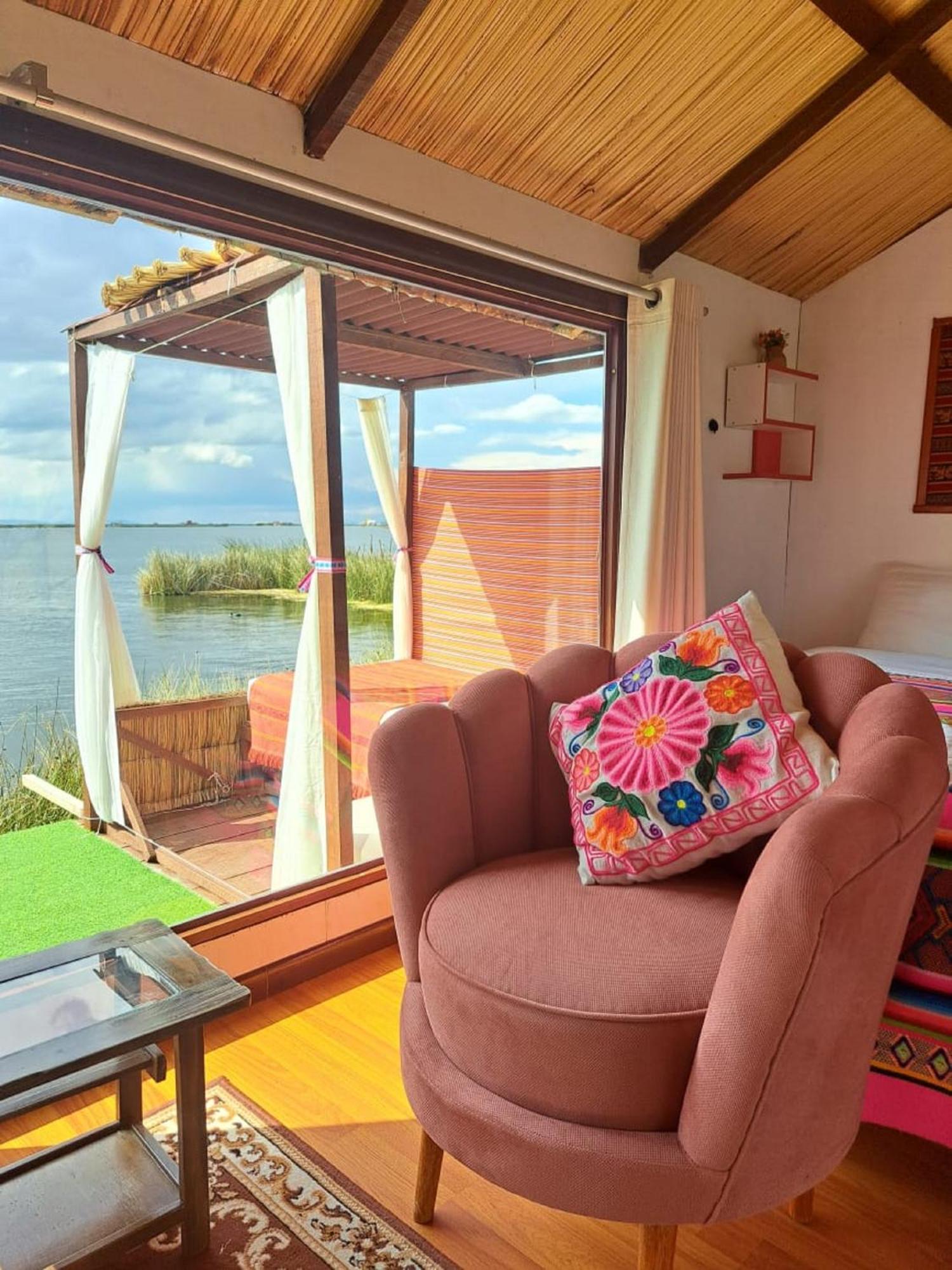 Hotel Uros Aruma-Uro On Uros Floating Islands Puno Exterior foto